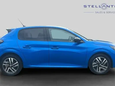Used Peugeot 208 Allure+ 99 HP (72 kW) 2023 Blue Hatchback