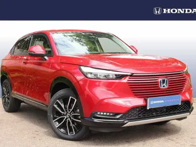 Used Honda HR-V Advance 131 HP (96 kW) 2023 Premium crystal red SUV
