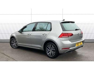 Used VW Golf VII SE 125 HP (91 kW) 2017 Silver Hatchback