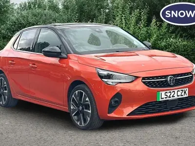 Usado Vauxhall Corsa-e Elite 100 kW (136 HP) 2022 Laranja Citadino