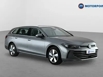 Usado VW Passat Life 204 HP (150 kW) 2025 Cinzento Carrinha