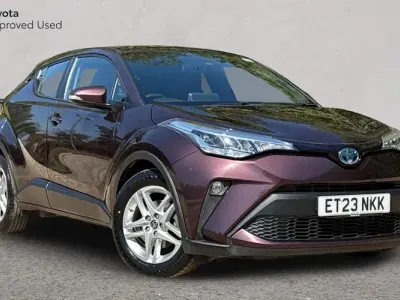 Used Toyota C-HR 122 HP (89 kW) 2023 Purple SUV
