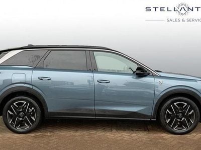 Blue Used 2025 Peugeot 5008 GT MPV | £28,252 (Fair price)