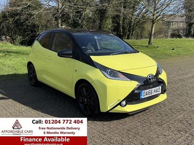 Used Toyota Aygo X-cite 68 HP (50 kW) 2016 Yellow Hatchback