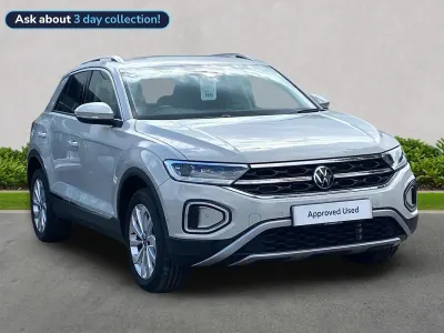 Usado VW T-Roc Style 150 HP (110 kW) 2023 Cinzento SUV