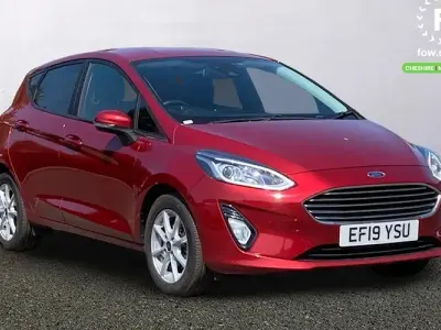 Used Ford Fiesta Zetec 101 HP (74 kW) 2019 Red Hatchback
