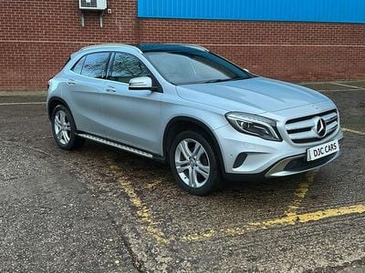 Used Mercedes GLA200 Premium 136 HP (100 kW) 2015 Silver SUV