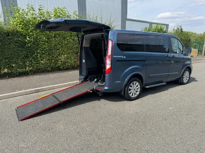 Used Ford Transit Titanium 130 HP (95 kW) 2019 Blue Van