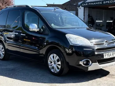 Używany Citroën Berlingo 90 KM (66 kW) 2014 Czarny Minivan