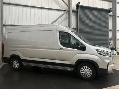 Used Maxus V90