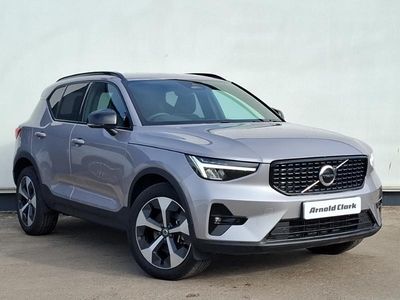 Usado Volvo XC40 Plus 163 CV (119 kW) 2025 Plateado SUV