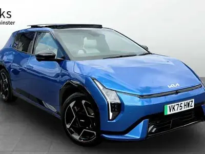 Begagnad Kia EV4 GT-Line S 147 kW (201 HK) 2025 Blå Halvkombi