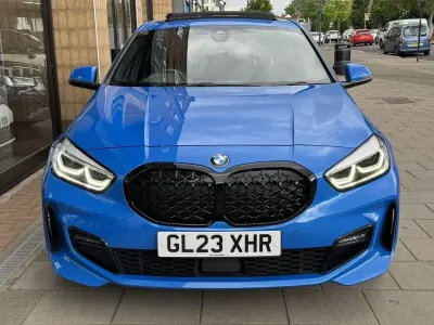 Usado BMW 118 M Sport 136 HP (100 kW) 2023 Azul Citadino