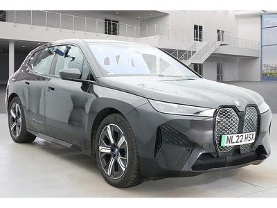 BMW iX