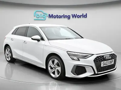 Begagnad Audi A3 Sportback e-tron S-Line 204 HK (150 kW) 2023 Vit Halvkombi