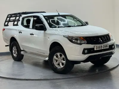 Used Mitsubishi L200 181 HP (133 kW) 2019 White Pickup