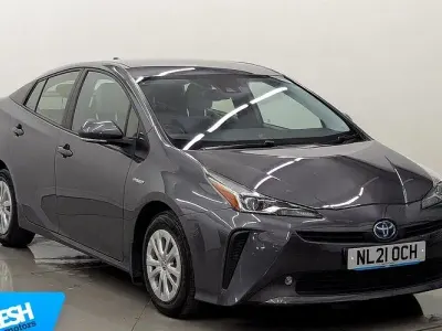 Usado Toyota Prius Business Edition 122 HP (89 kW) 2021 Cinzento Citadino