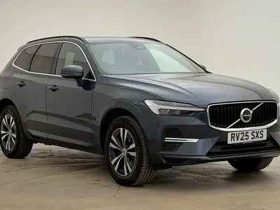 Usado Volvo XC60 Core 250 CV (183 kW) 2025 Azul SUV