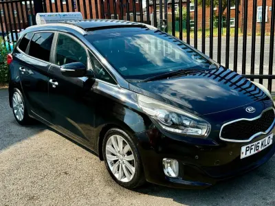 Used Kia Carens 2016 Black MPV