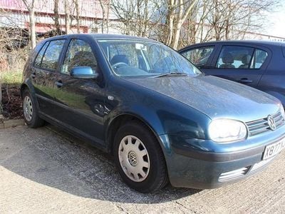 Used VW Golf IV 2000 Green Hatchback