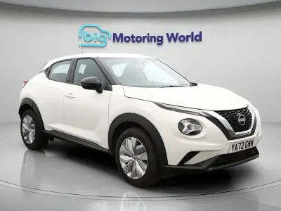 Usado Nissan Juke Acenta 114 HP (83 kW) 2023 Branco SUV