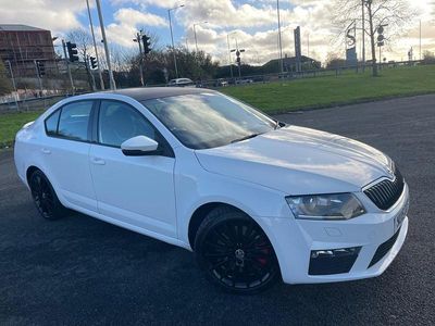 White Used 2015 Skoda Octavia vRS Hatchback | £6,990 (Fair price)