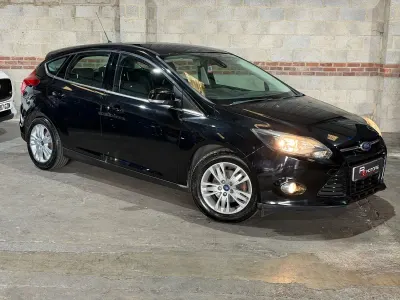 Used Ford Focus Titanium 125 HP (91 kW) 2014 Black Hatchback