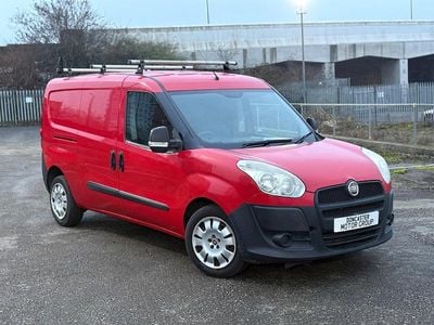 Red Used 2014 Fiat Doblò MPV | £3,995 (Fair price)