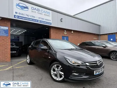 Używany Vauxhall Astra SRi 2016 Czarny Hatchback