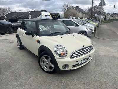Used Mini Cooper Hatch 2009 White Hatchback