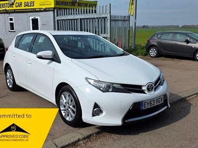 Used Toyota Auris 101 HP (74 kW) 2013