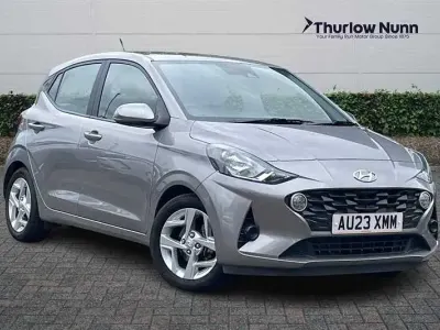Gebraucht Hyundai i10 SE 67 PS (49 kW) 2023 Braun Kleinwagen