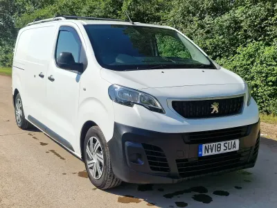 Used Peugeot Expert 115 HP (84 kW) 2018 White Van