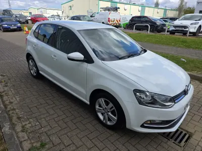 Używany VW Polo Edition 90 KM (66 kW) 2017 Biały Hatchback