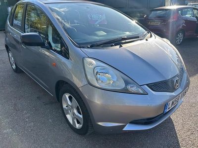 Begagnad Honda Jazz SE 90 HK (66 kW) 2008 Silver Halvkombi
