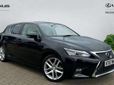 Lexus CT200h