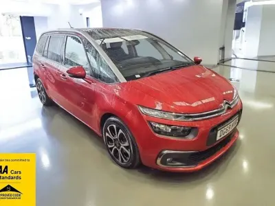 Usado Citroën C4 SpaceTourer Feel 130 HP (95 kW) 2019 Vermelho Monovolume
