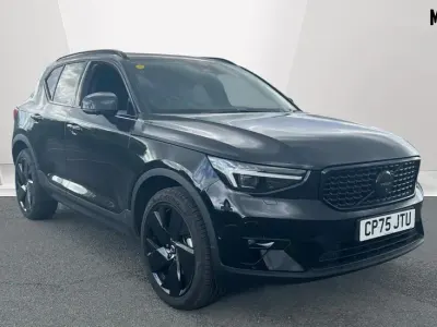 Nuevo Volvo XC40 Ultra 163 CV (119 kW) 2025 Negro SUV