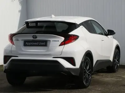 Used Toyota C-HR 122 HP (89 kW) 2020 White SUV