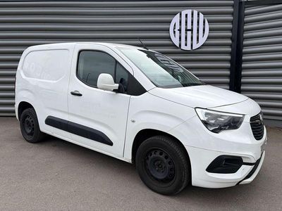 Used Vauxhall Combo Sportive 100 HP (73 kW) 2021 White MPV