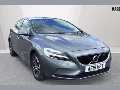 Used Volvo V40 Momentum 120 HP (88 kW) 2019 Grey Hatchback