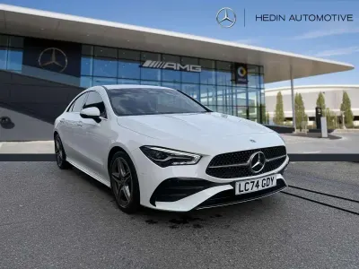 Usado Mercedes CLA180 Executive 136 HP (100 kW) 2024 Branco Sedan