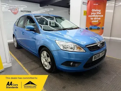 Usado Ford Focus Zetec 100 CV (73 kW) 2008 Azul Utilitario