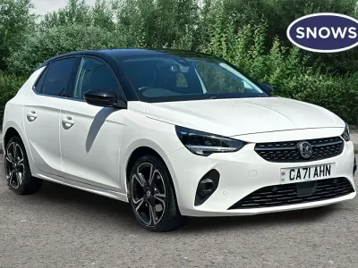 Used Vauxhall Corsa Elite 100 HP (73 kW) 2021 White Hatchback