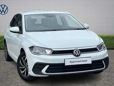 Used VW Polo Life 95 HP (69 kW) 2023 White Hatchback