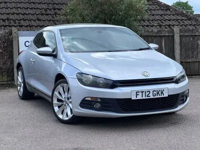 Usado VW Scirocco GT 140 CV (102 kW) 2012 Plateado Coupe