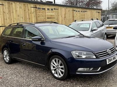 Blue Used 2014 VW Passat Executive Estate | £4,695 (Fair price)