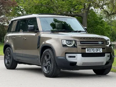 Usado Land Rover Defender SE 2020 Castanho SUV
