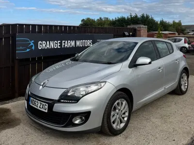 Used Renault Mégane III Dynamique 110 HP (80 kW) 2013 Silver Hatchback