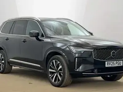 Begagnad Volvo XC90 Core 247 HK (181 kW) 2025 Svart SUV